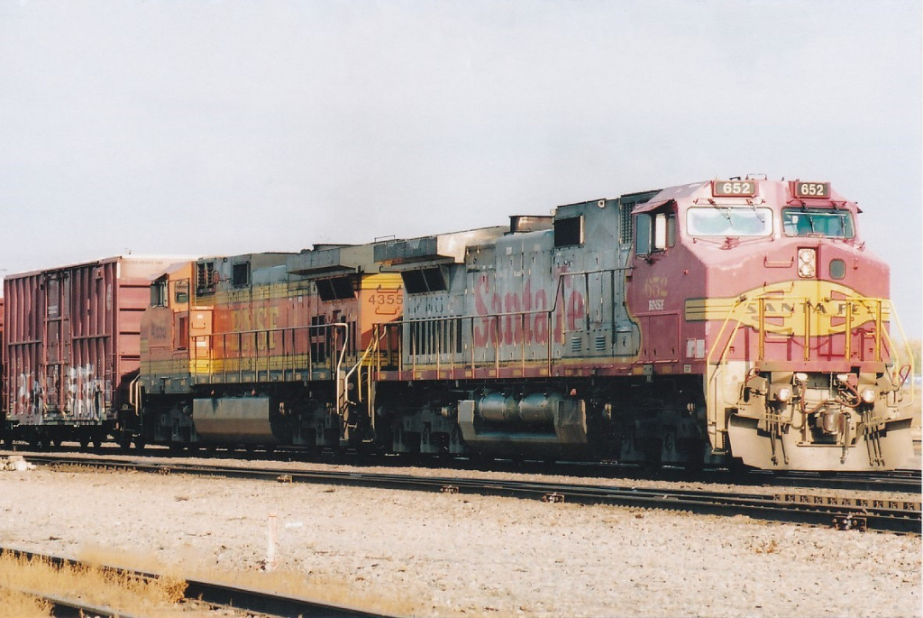 BNSF 652 East